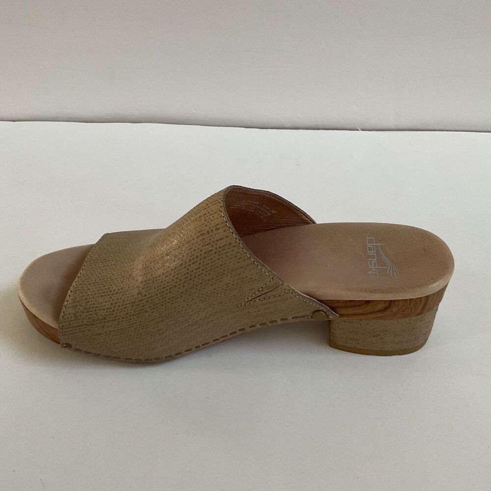 Dansko Maci Women’s 38 US 7.5-8 Taupe Textured Leather Open-Toe Slide Sandals - Picture 5 of 10